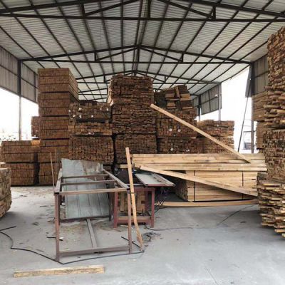 輻射松建筑口料訂購(gòu)-輻射松建筑口料-廣西欽州匯森木業(yè)(查看)